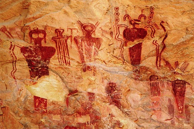 Las pinturas rupestres en el área del Cañón de Sego muestran seres extraños con ojos grandes Las pinturas rupestres en el área del Cañón de Sego muestran seres extraños con ojos grandes