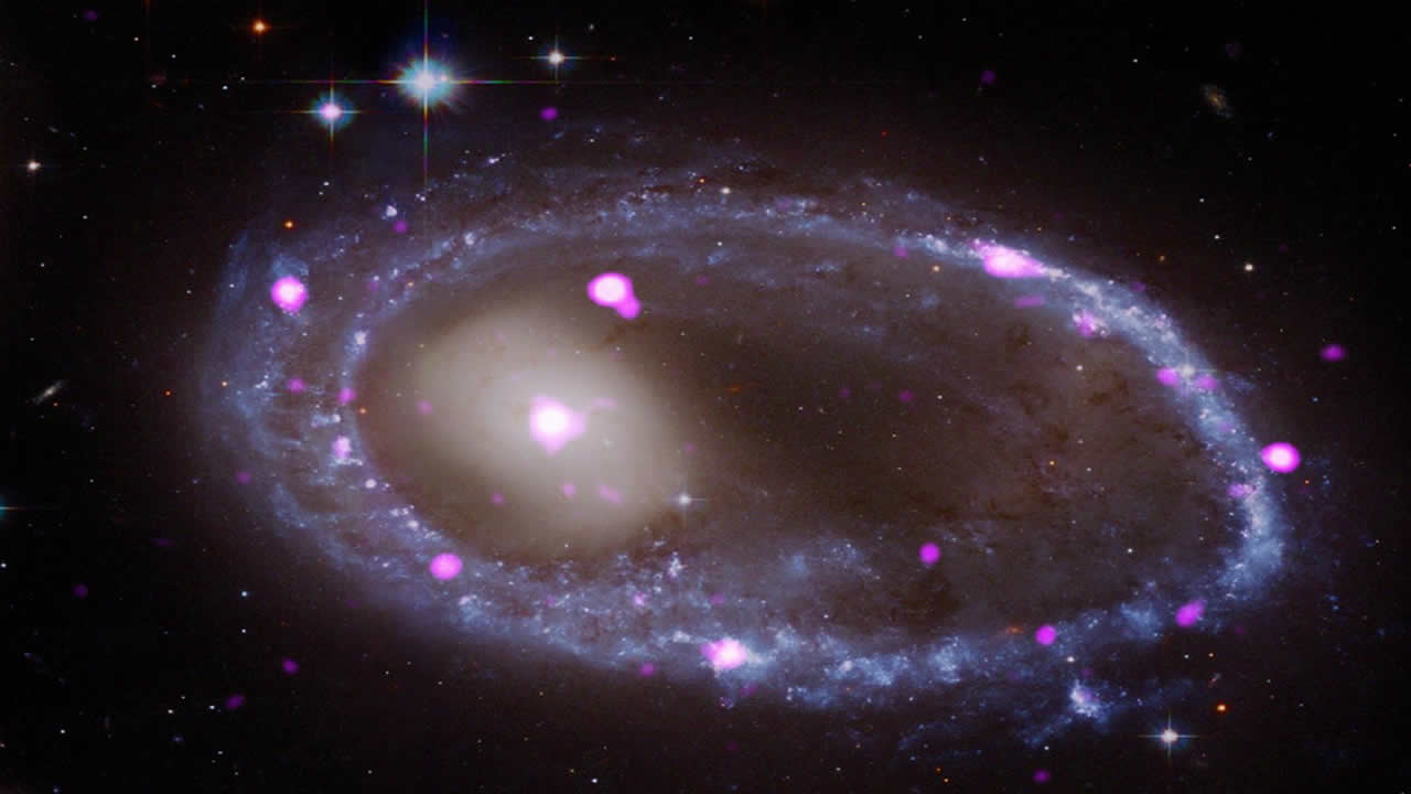 Descubren anillo de agujeros negros a 300 millones de años luz de la Tierra