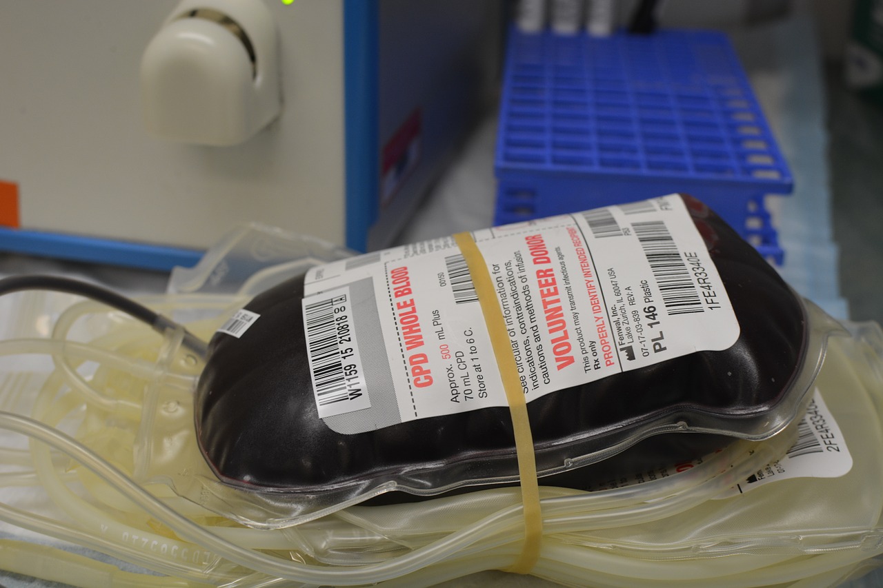 Transfusiones de sangre joven podría mantener a las personas mayores saludables