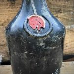 Recuperan 900 botellas licor de un buque hundido en el mar Báltico hace más de un siglo
