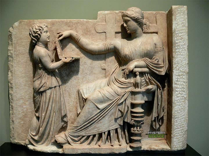 Estatua de la Antigua Grecia que muestra una «laptop»