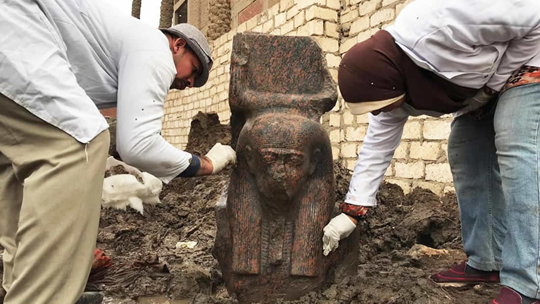 Hallan un raro busto del faraón Ramsés II