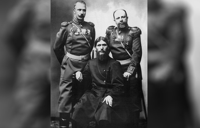 Grigory Rasputin, Mayor General Putyatin y el Coronel Loman 