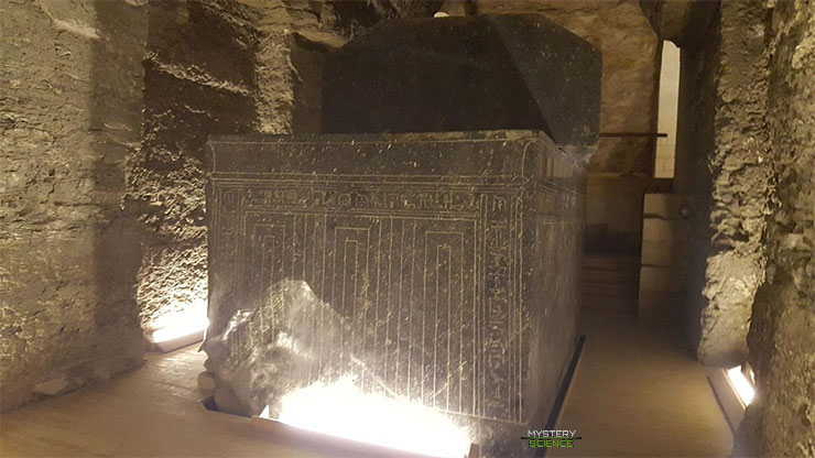 Serapeum saqqara sarcófago