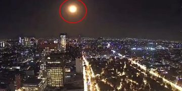 Meteorito cae en México e ilumina el cielo con una gran explosión