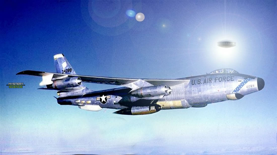 El incidente del OVNI y el avión RB-47 ocurrido en julio de 1957
