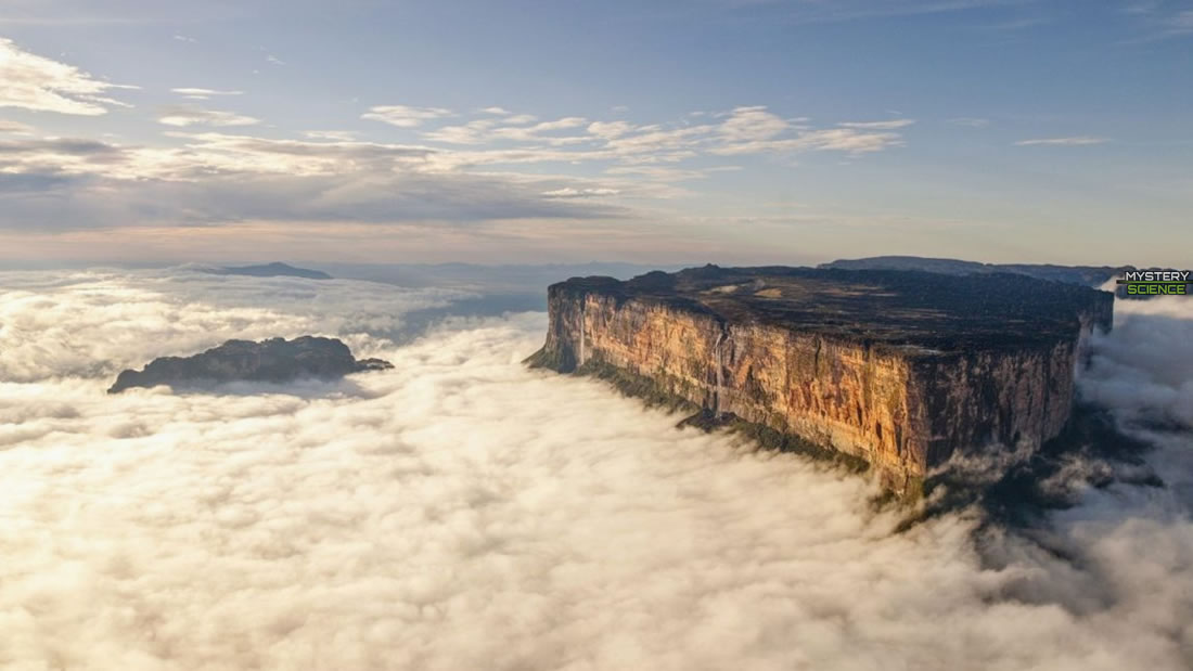 Roraima, el enigmático monte que sobresale entre las nubes