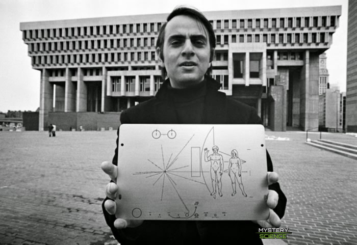 Qué contiene el mensaje interestelar enviado por Carl Sagan a los extraterrestres