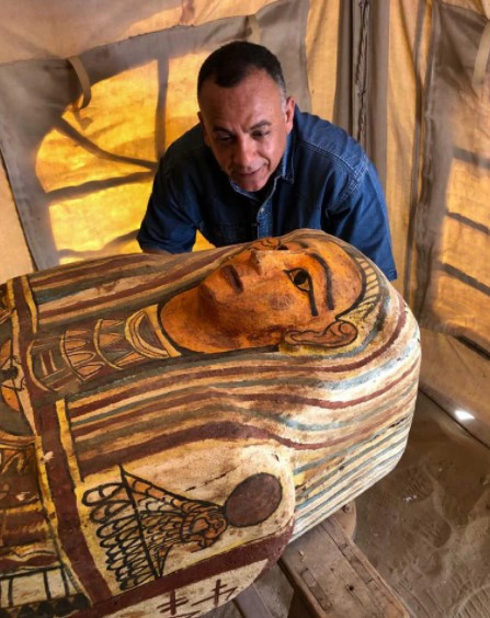Encuentran 14 ataúdes que han estado sellados durante 2.500 años