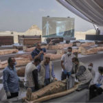 Descubren 100 sarcófagos intactos de más de 2.500 años en Saqqara, Egipto (VIDEO)