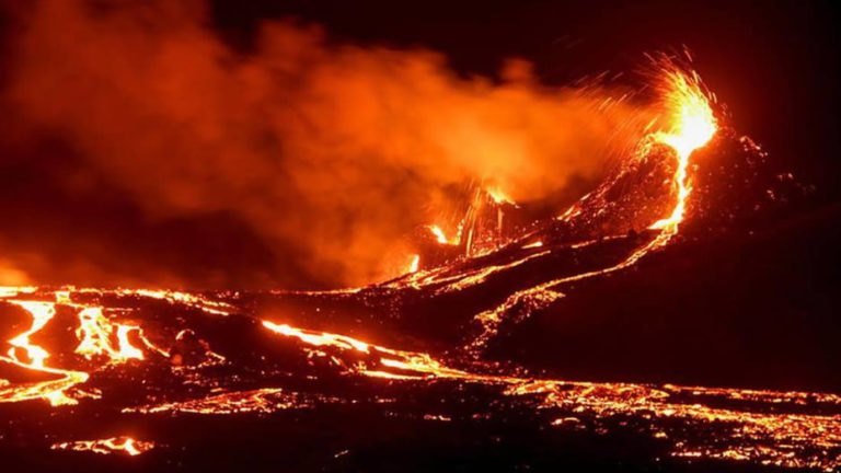 Un volcán despierta en Islandia tras 800 años de inactividad