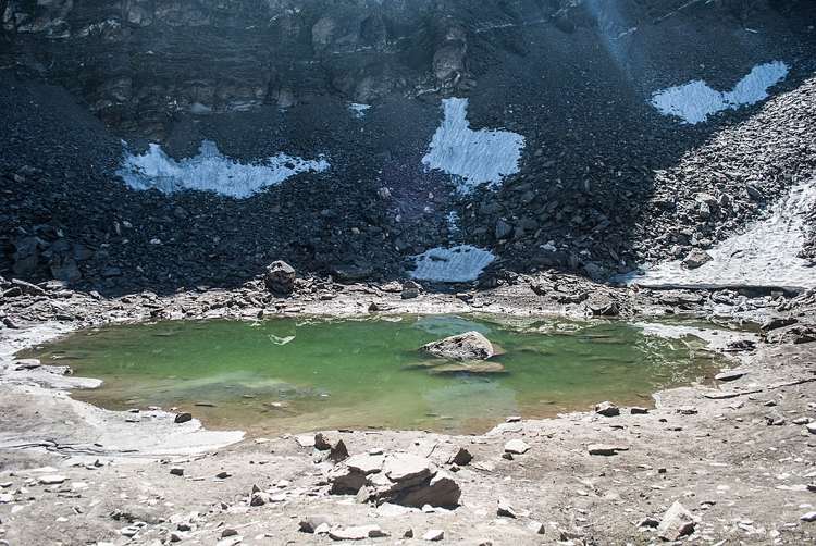 Roopkund Lake