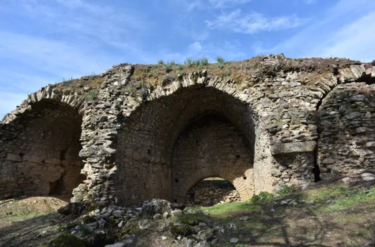 La arena, después de que los arqueólogos despejaran el sitio