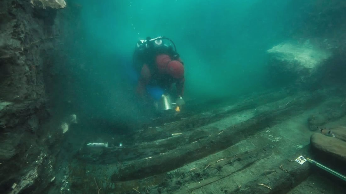 Hallan los restos de un barco en las ruinas de una antigua ciudad egipcia sumergida