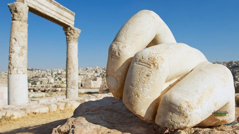 La Mano de Hércules: Colosal vestigio de un misterioso templo ancestral