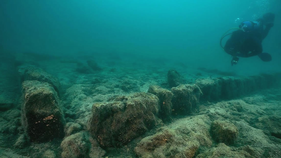 Exploran la «Atlantis maya» descubierta en el lago Atitlán