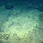 Hallan un camino de ladrillos amarillos en las profundidades del Océano Pacífico