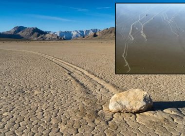 Las enigmáticas rocas del desierto que se desplazan solas