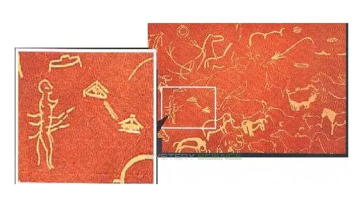 Los dibujos de la cueva de Pech Merle representan un campo de diferentes animales salvajes, en medio del cual hay una estructura humanoide de aspecto extraño.